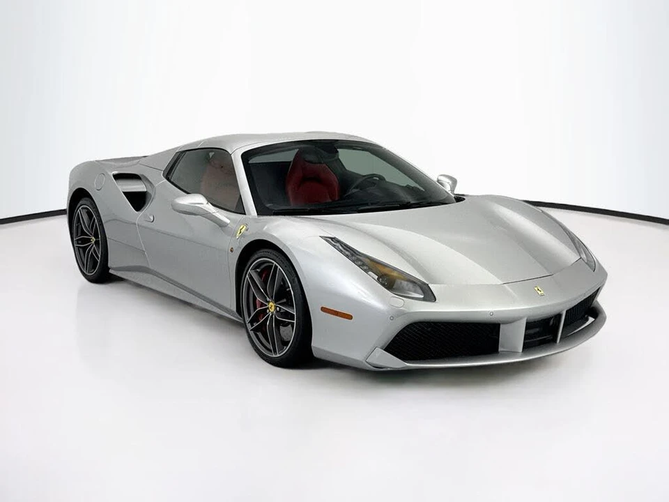 2018 Ferrari 488 Spider - Image 11 of 31