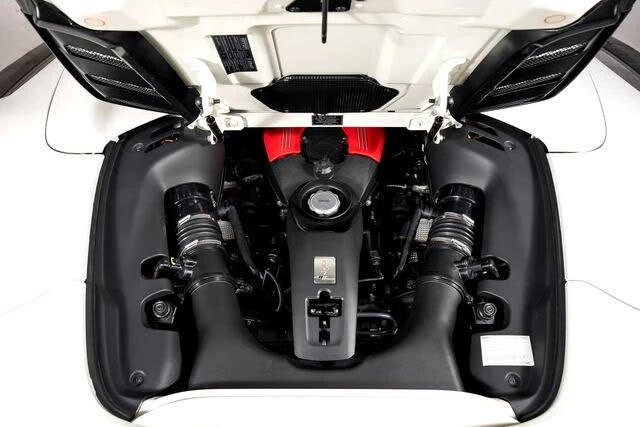2018 Ferrari 488 Spider - Image 9 of 31