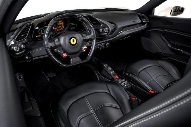 2018 Ferrari 488 Spider - Image 27 of 31