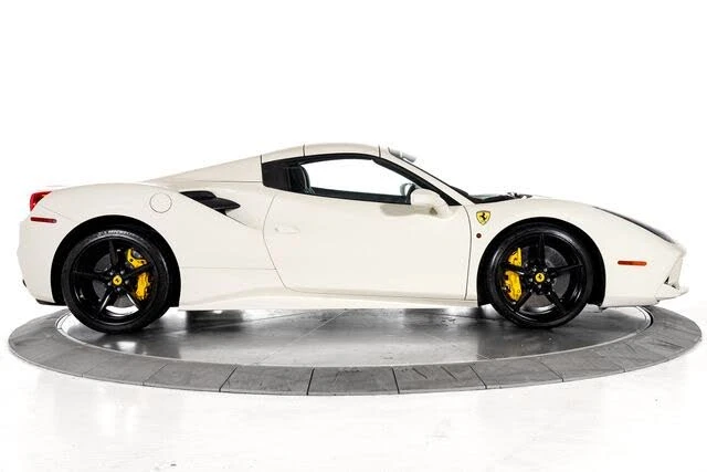 2018 Ferrari 488 Spider - Image 13 of 31