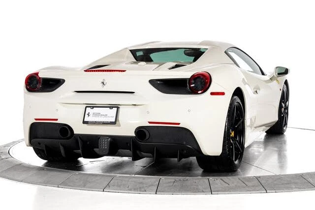 2018 Ferrari 488 Spider - Image 12 of 31