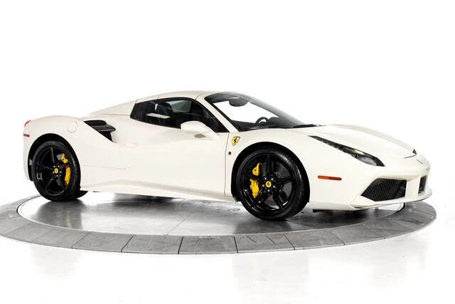 2018 Ferrari 488 Spider - Image 14 of 31