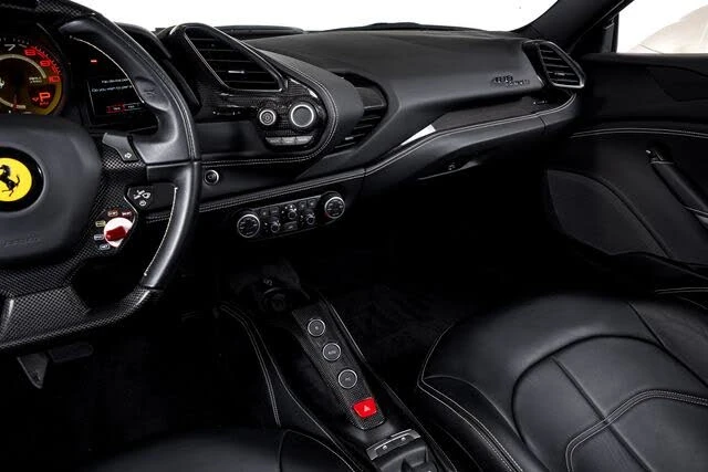 2018 Ferrari 488 Spider - Image 28 of 31
