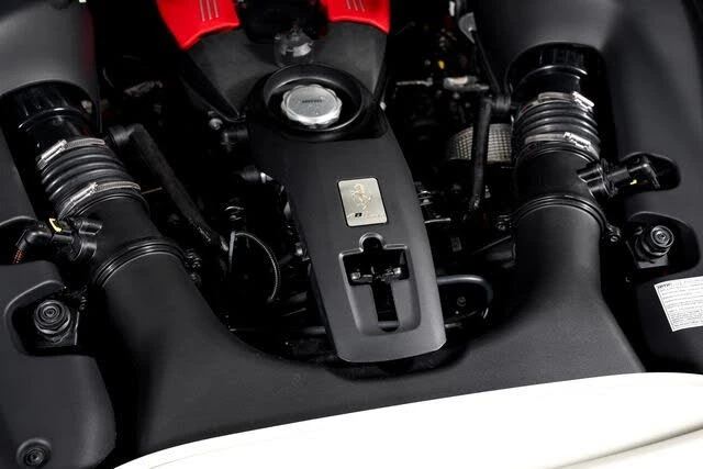 2018 Ferrari 488 Spider - Image 11 of 31
