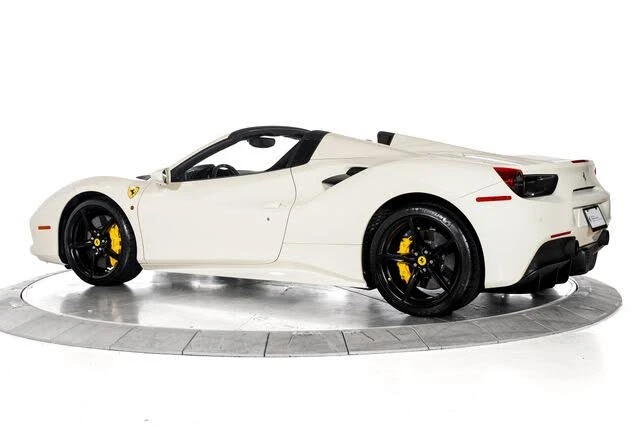 2018 Ferrari 488 Spider - Image 7 of 31