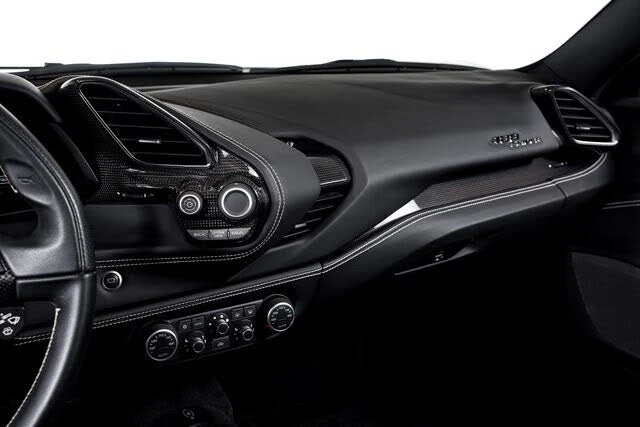 2018 Ferrari 488 Spider - Image 29 of 31