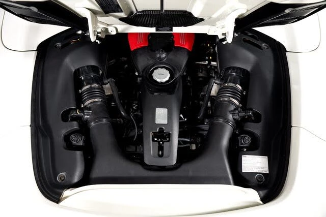 2018 Ferrari 488 Spider - Image 9 of 31