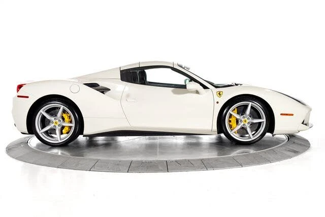 2018 Ferrari 488 Spider - Image 13 of 31