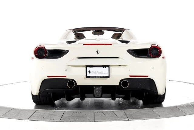 2018 Ferrari 488 Spider - Image 8 of 31