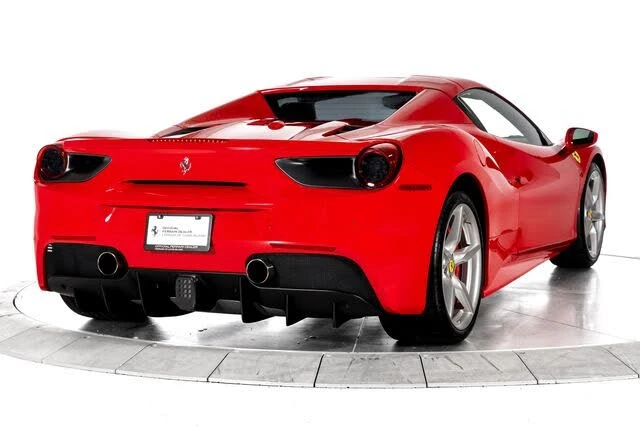 2018 Ferrari 488 Spider - Image 12 of 31