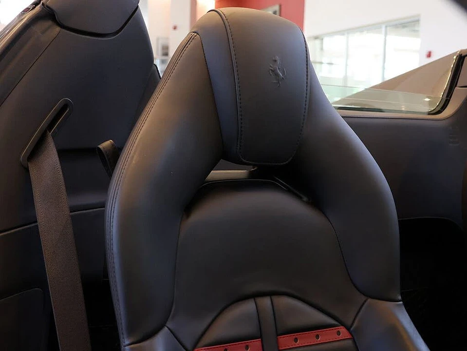 2018 Ferrari 488 Spider - Image 22 of 31