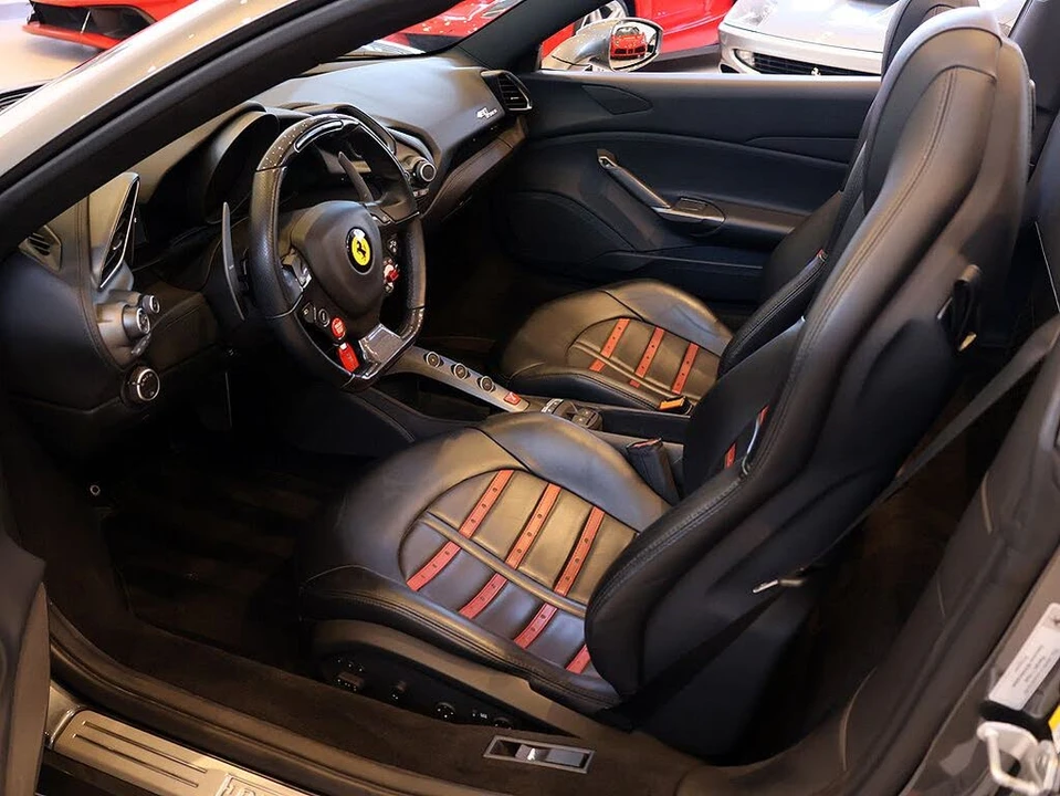 2018 Ferrari 488 Spider - Image 4 of 31