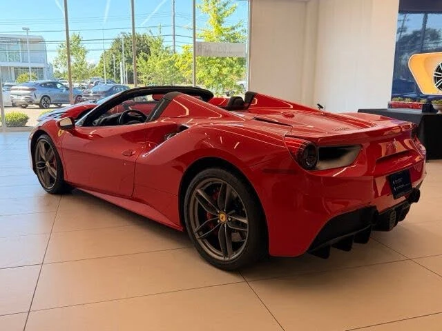 2018 Ferrari 488 Spider - Image 15 of 31
