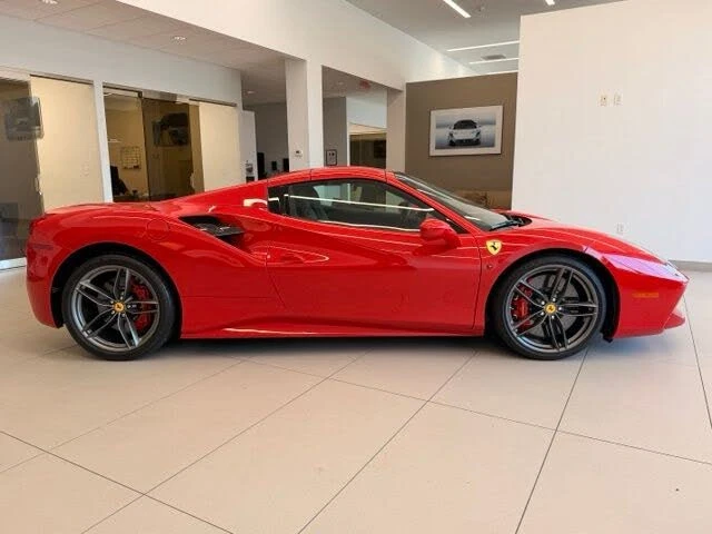 2018 Ferrari 488 Spider - Image 10 of 31