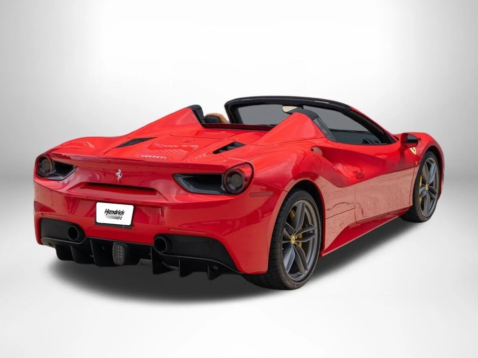 2018 Ferrari 488 Spider - Image 8 of 31