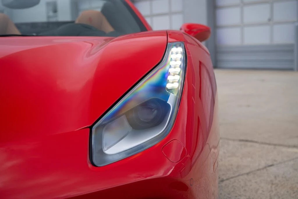 2018 Ferrari 488 Spider - Image 15 of 31