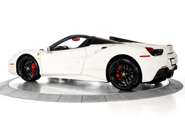 2018 Ferrari 488 Spider - Image 7 of 31