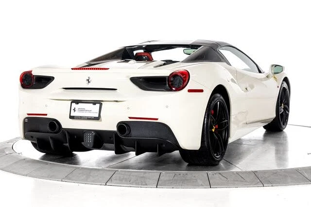 2018 Ferrari 488 Spider - Image 12 of 31