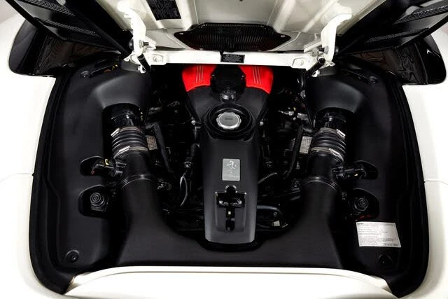 2018 Ferrari 488 Spider - Image 9 of 31