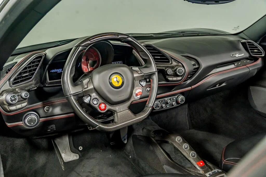 2018 Ferrari 488 Spider - Image 28 of 31
