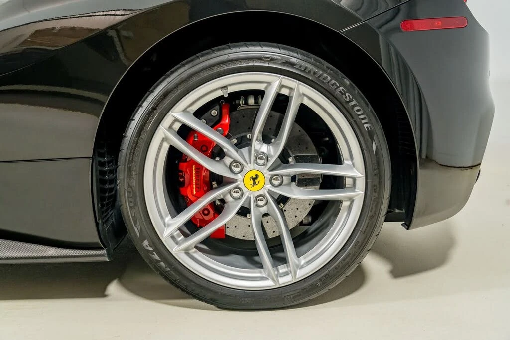 2018 Ferrari 488 Spider - Image 23 of 31