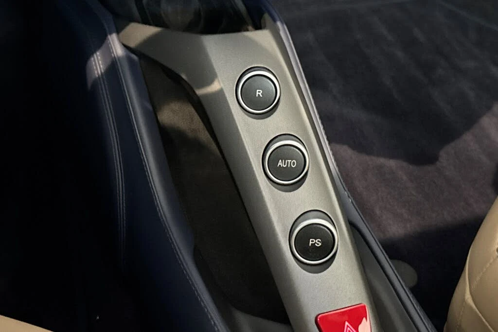 2018 Ferrari 488 Spider - Image 25 of 31
