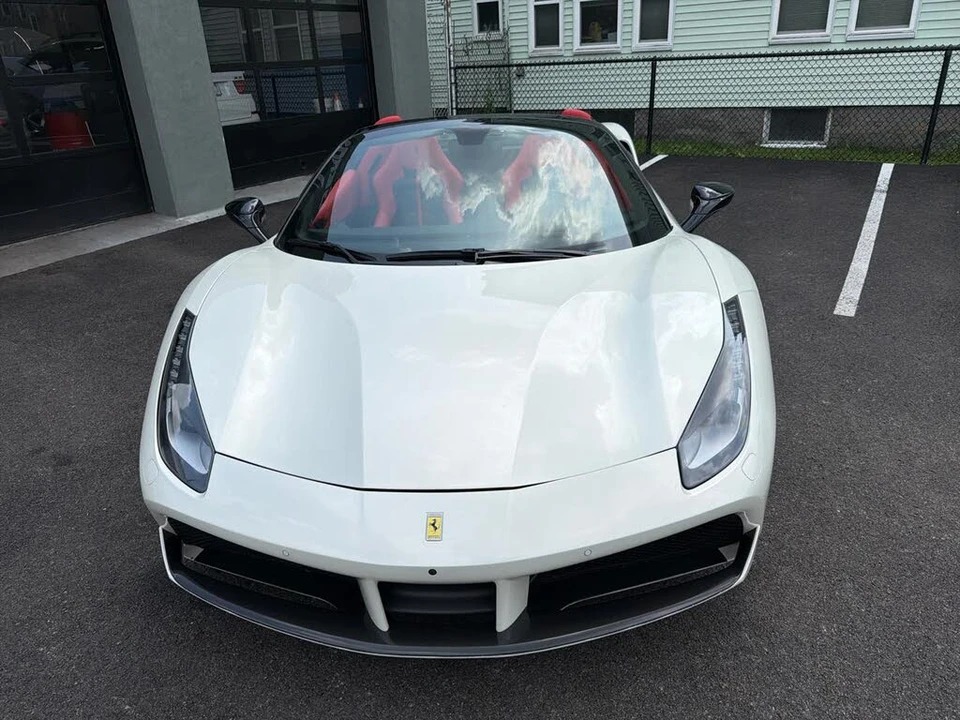 2018 Ferrari 488 Spider - Image 25 of 31