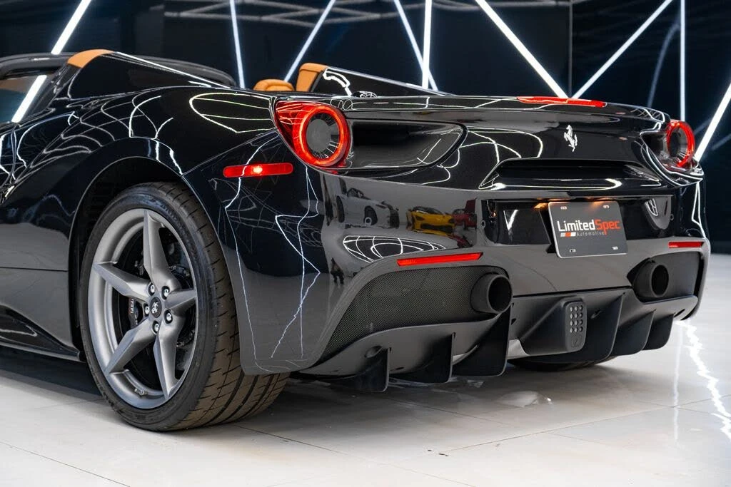 2018 Ferrari 488 Spider - Image 13 of 31