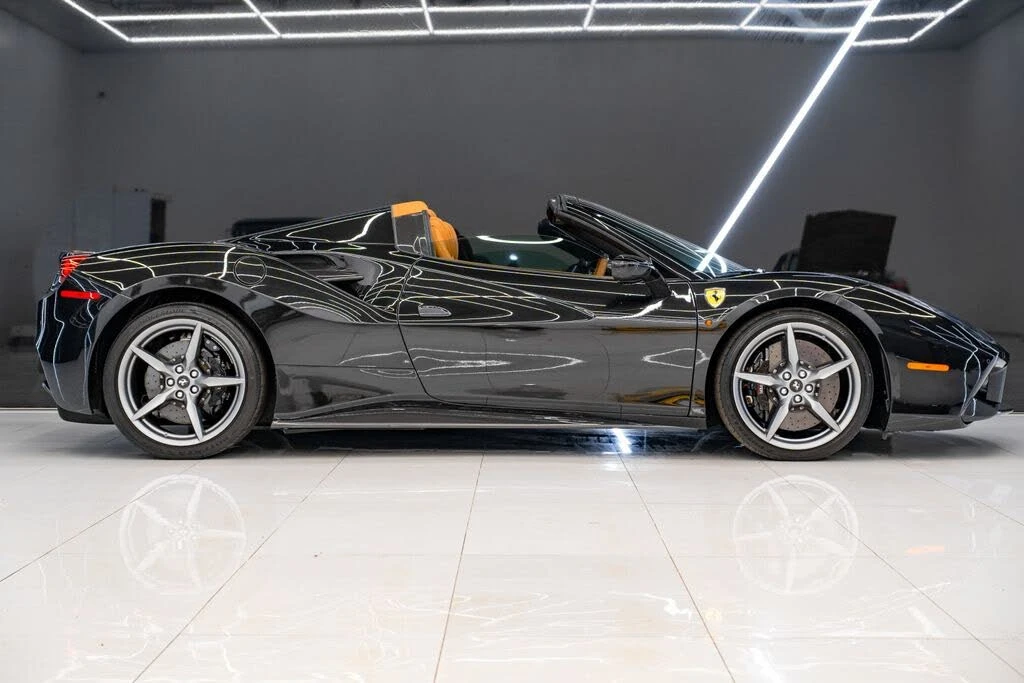 2018 Ferrari 488 Spider - Image 8 of 31