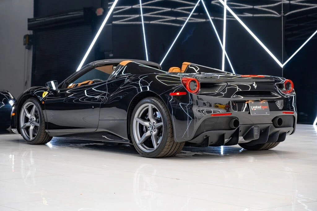 2018 Ferrari 488 Spider - Image 12 of 31