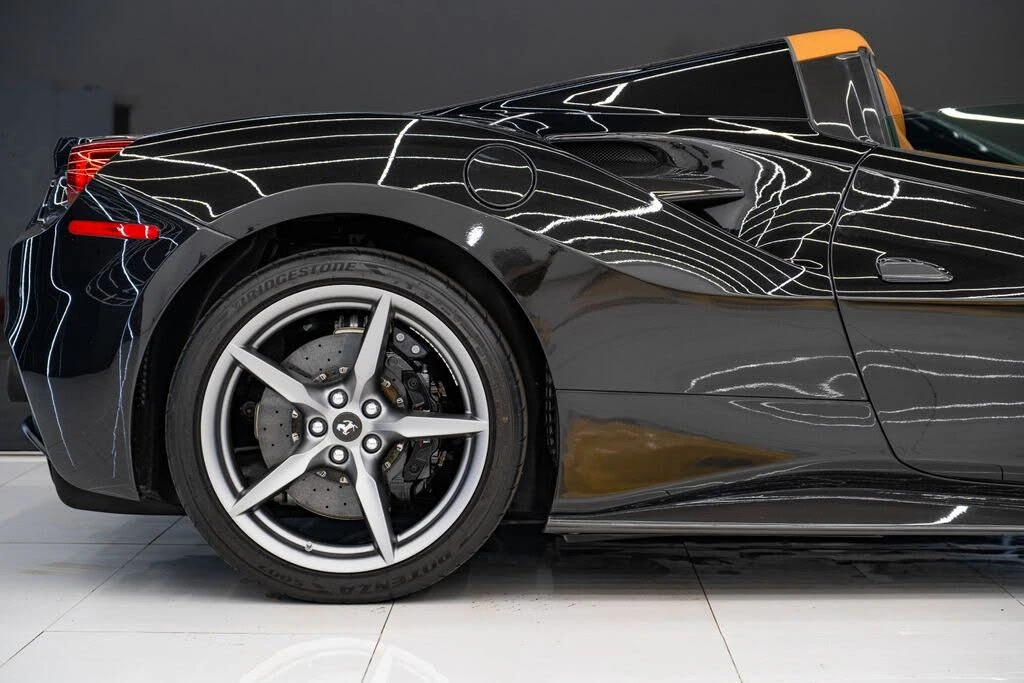 2018 Ferrari 488 Spider - Image 9 of 31