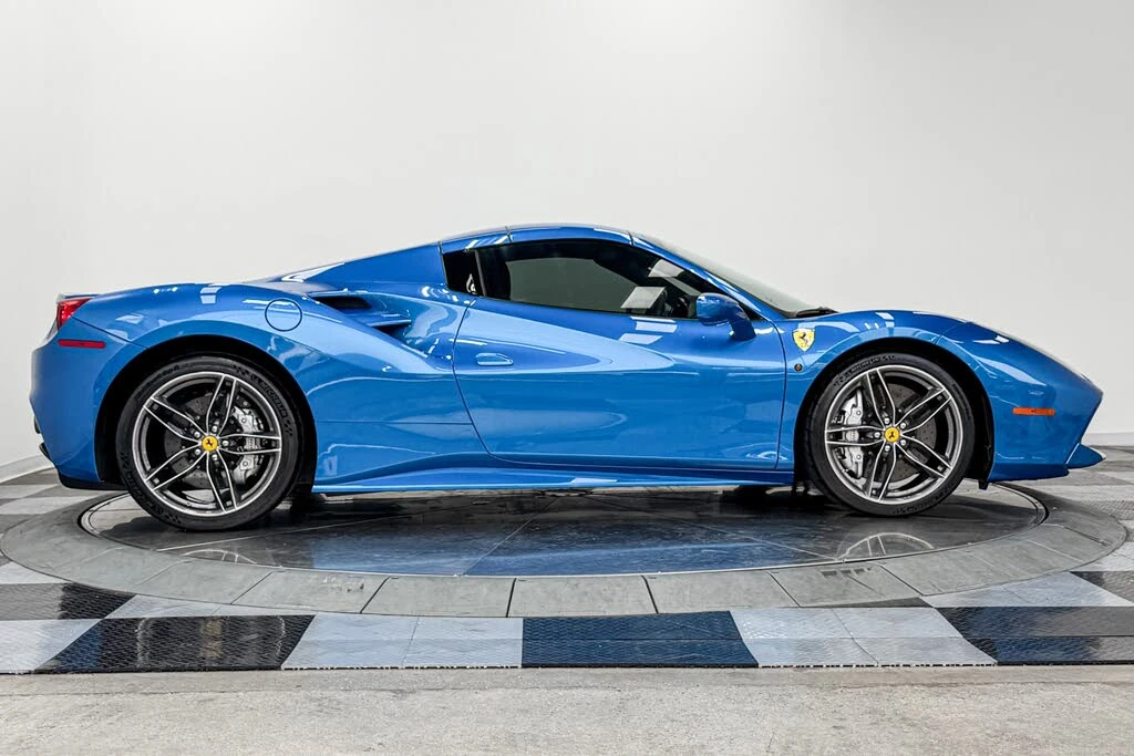2018 Ferrari 488 Spider - Image 17 of 31