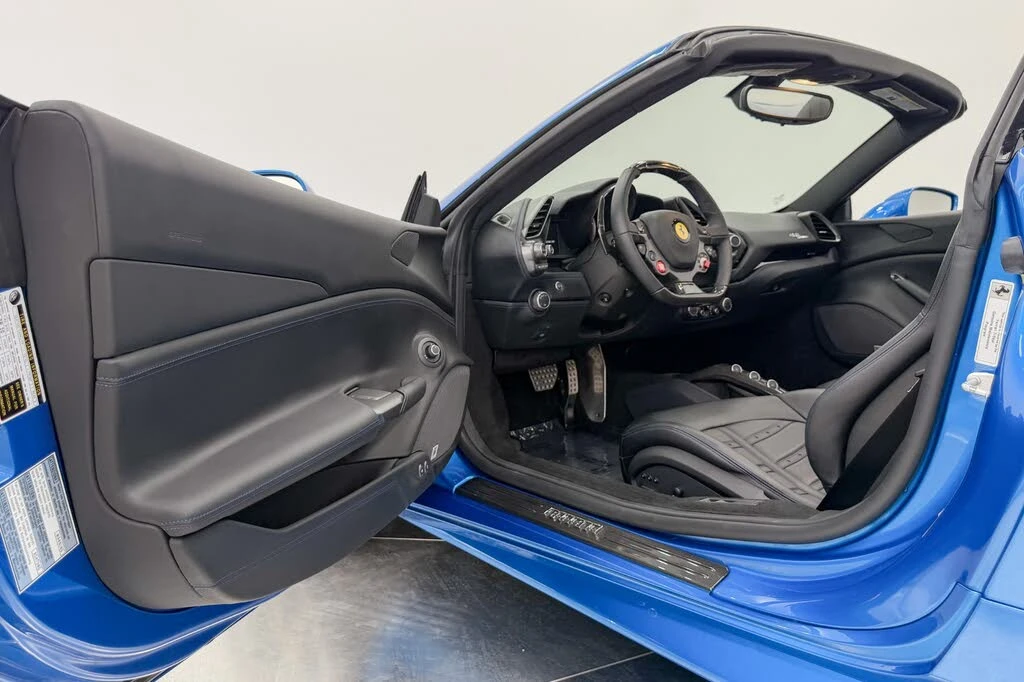 2018 Ferrari 488 Spider - Image 22 of 31