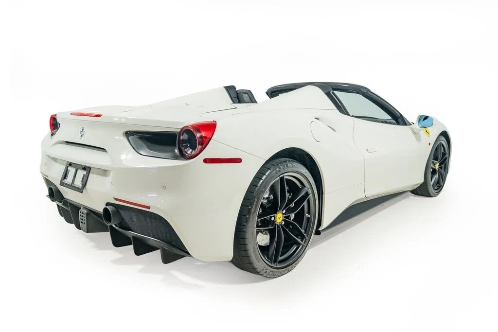 2018 Ferrari 488 Spider - Image 19 of 31