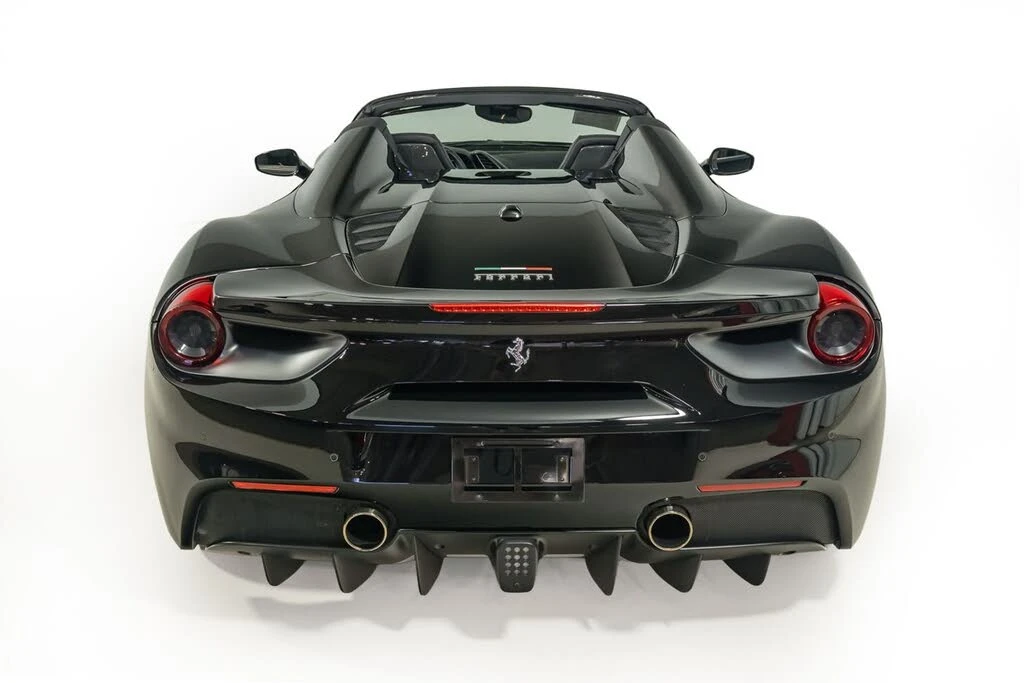 2018 Ferrari 488 Spider - Image 17 of 31