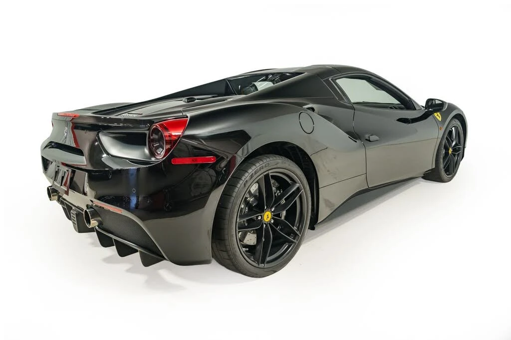 2018 Ferrari 488 Spider - Image 9 of 31