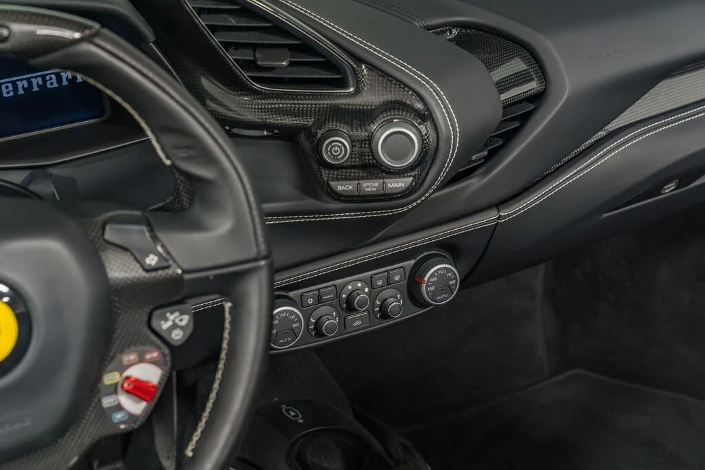2018 Ferrari 488 Spider - Image 30 of 31
