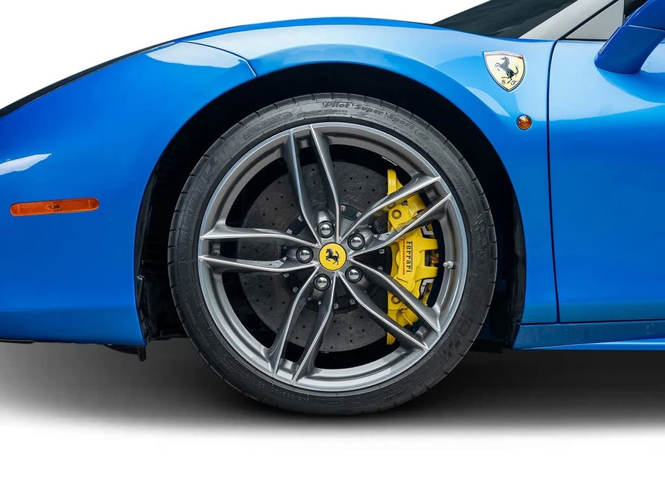 2018 Ferrari 488 Spider - Image 23 of 31