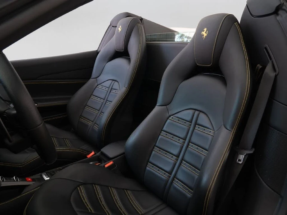 2018 Ferrari 488 Spider - Image 8 of 31