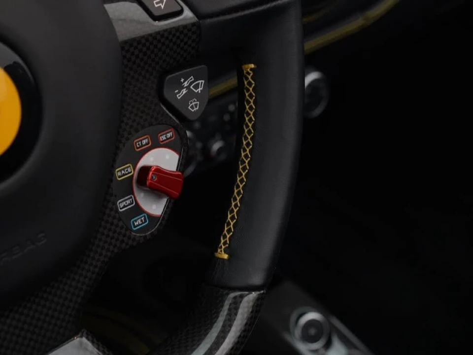 2018 Ferrari 488 Spider - Image 17 of 31