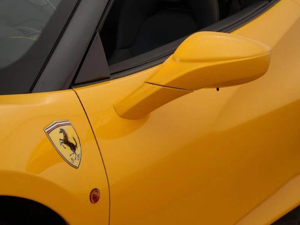 2018 Ferrari 488 Spider - Image 29 of 31