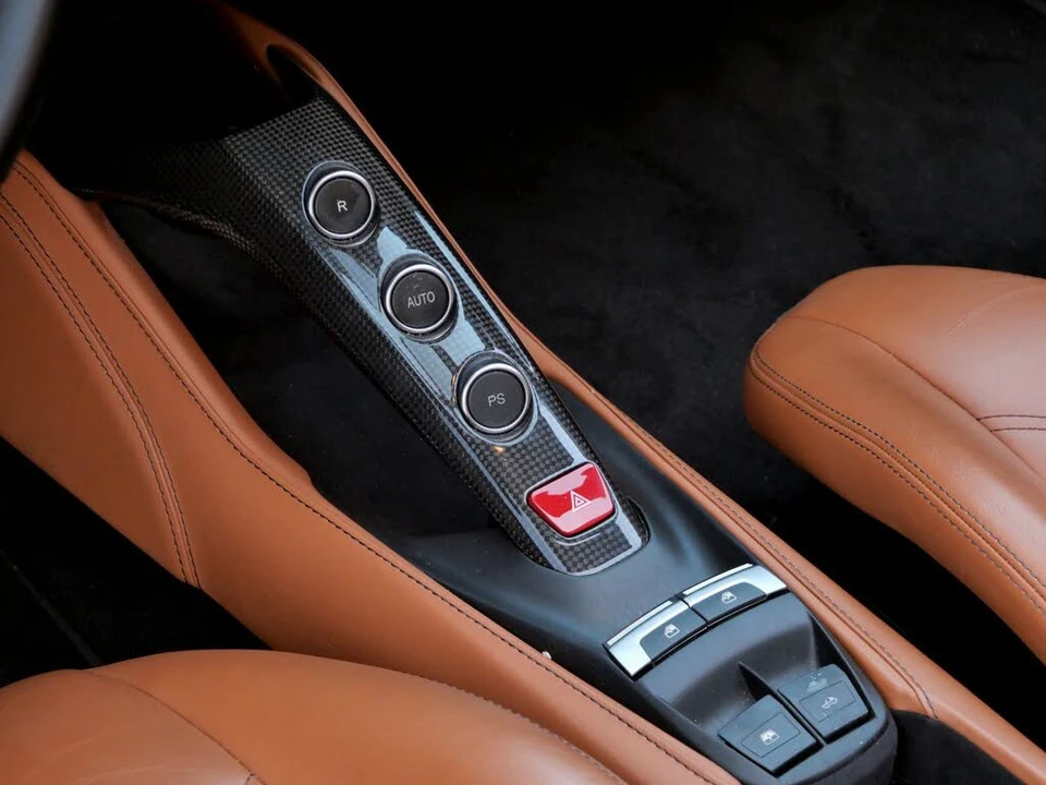 2018 Ferrari 488 Spider - Image 19 of 31