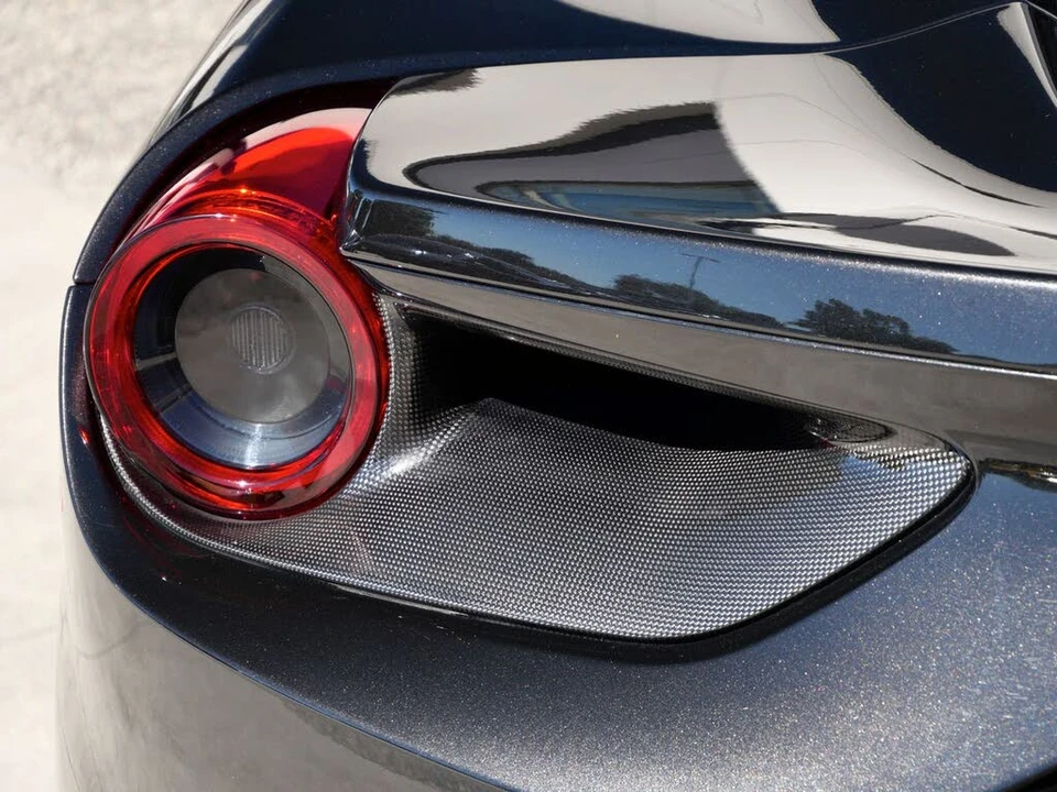 2018 Ferrari 488 Spider - Image 7 of 31