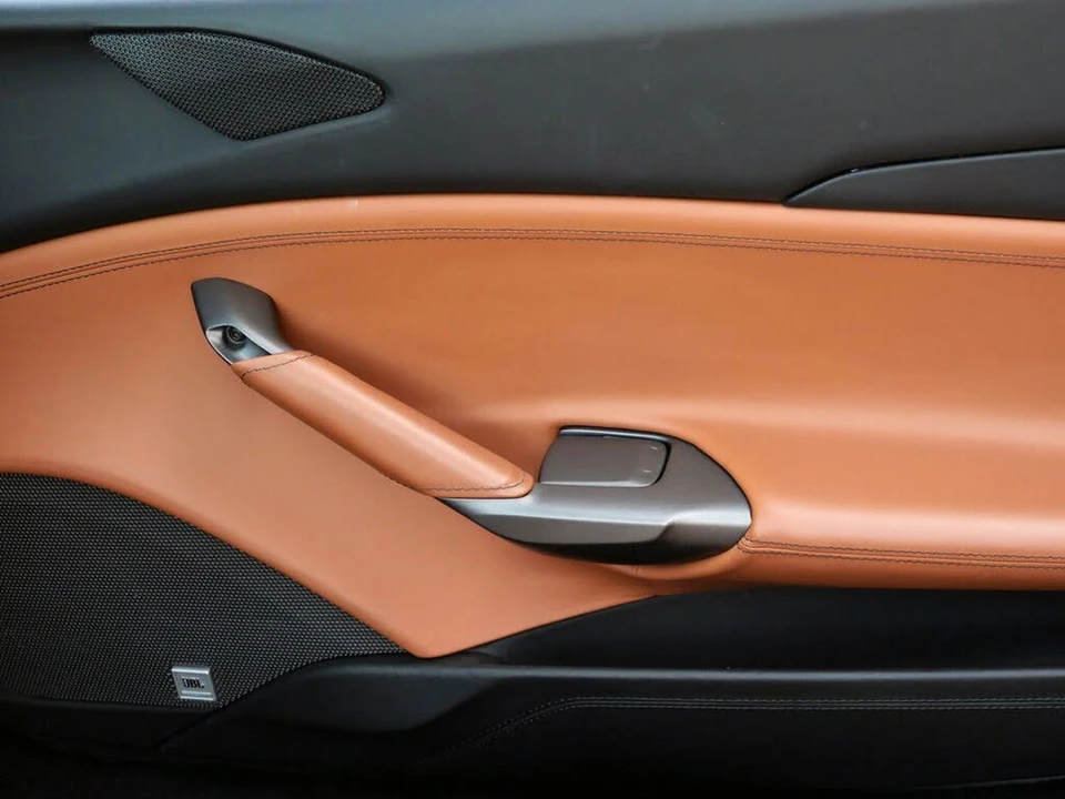 2018 Ferrari 488 Spider - Image 21 of 31