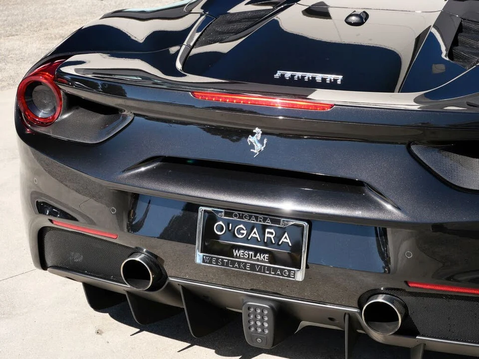 2018 Ferrari 488 Spider - Image 11 of 31
