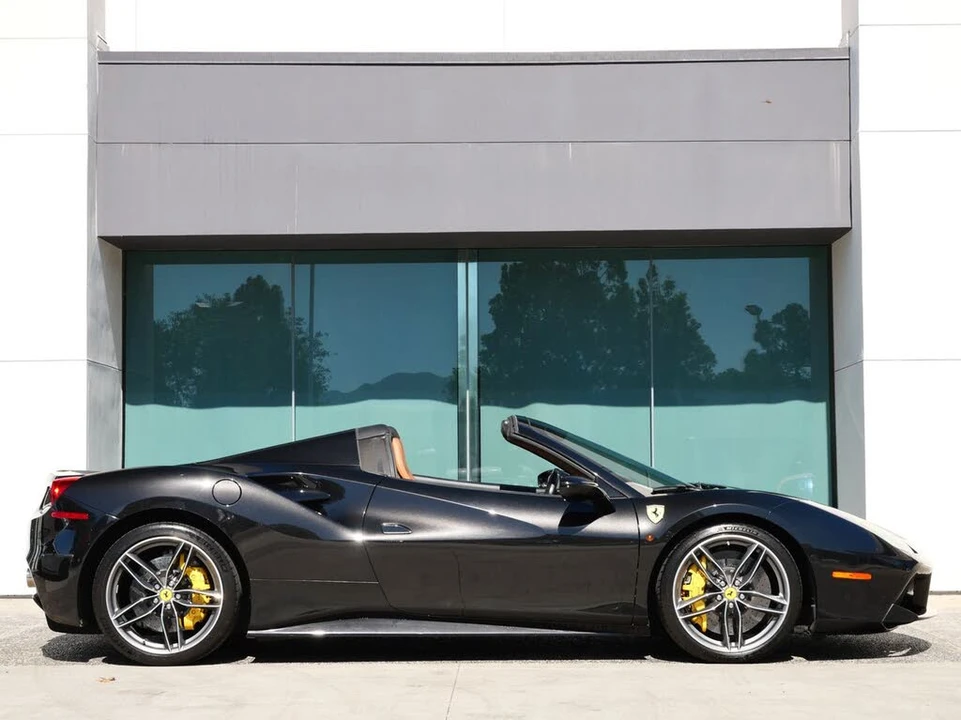 2018 Ferrari 488 Spider - Image 4 of 31