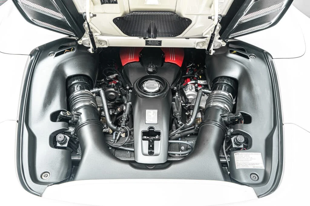 2018 Ferrari 488 Spider - Image 12 of 31