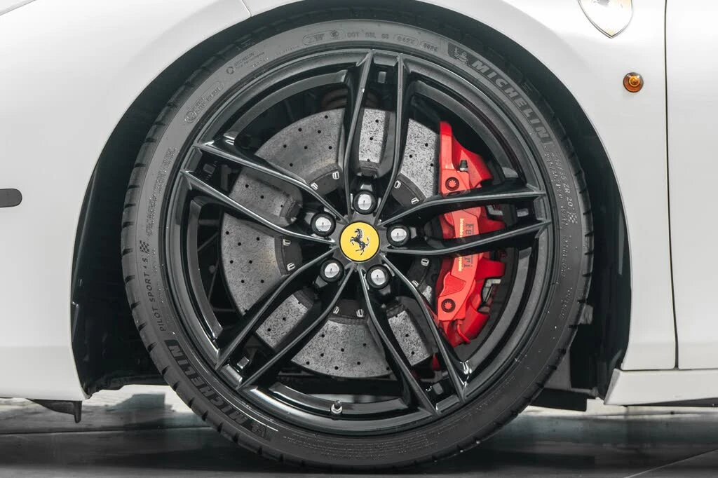 2018 Ferrari 488 Spider - Image 10 of 31