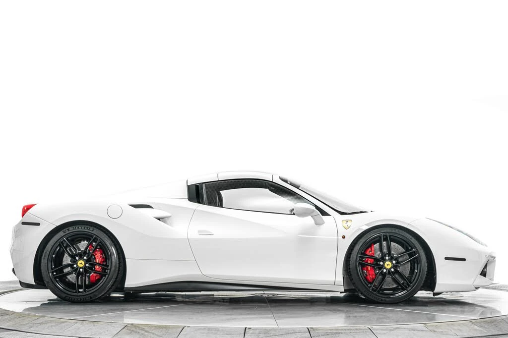 2018 Ferrari 488 Spider - Image 17 of 31