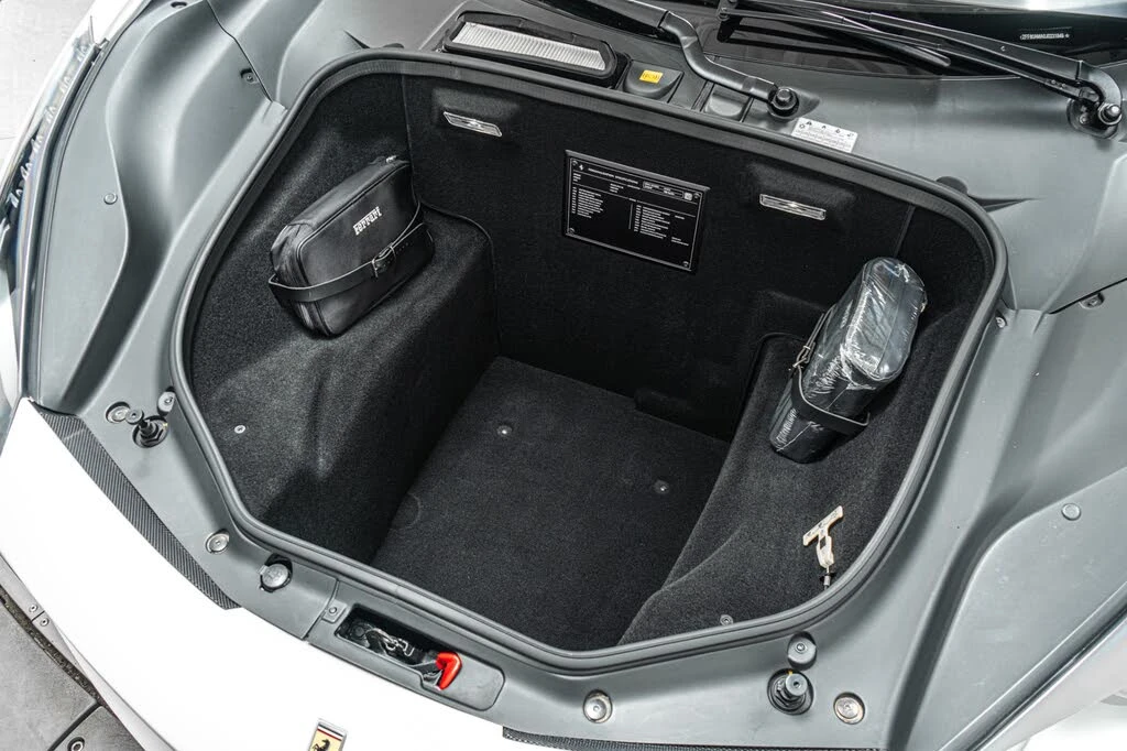 2018 Ferrari 488 Spider - Image 18 of 31